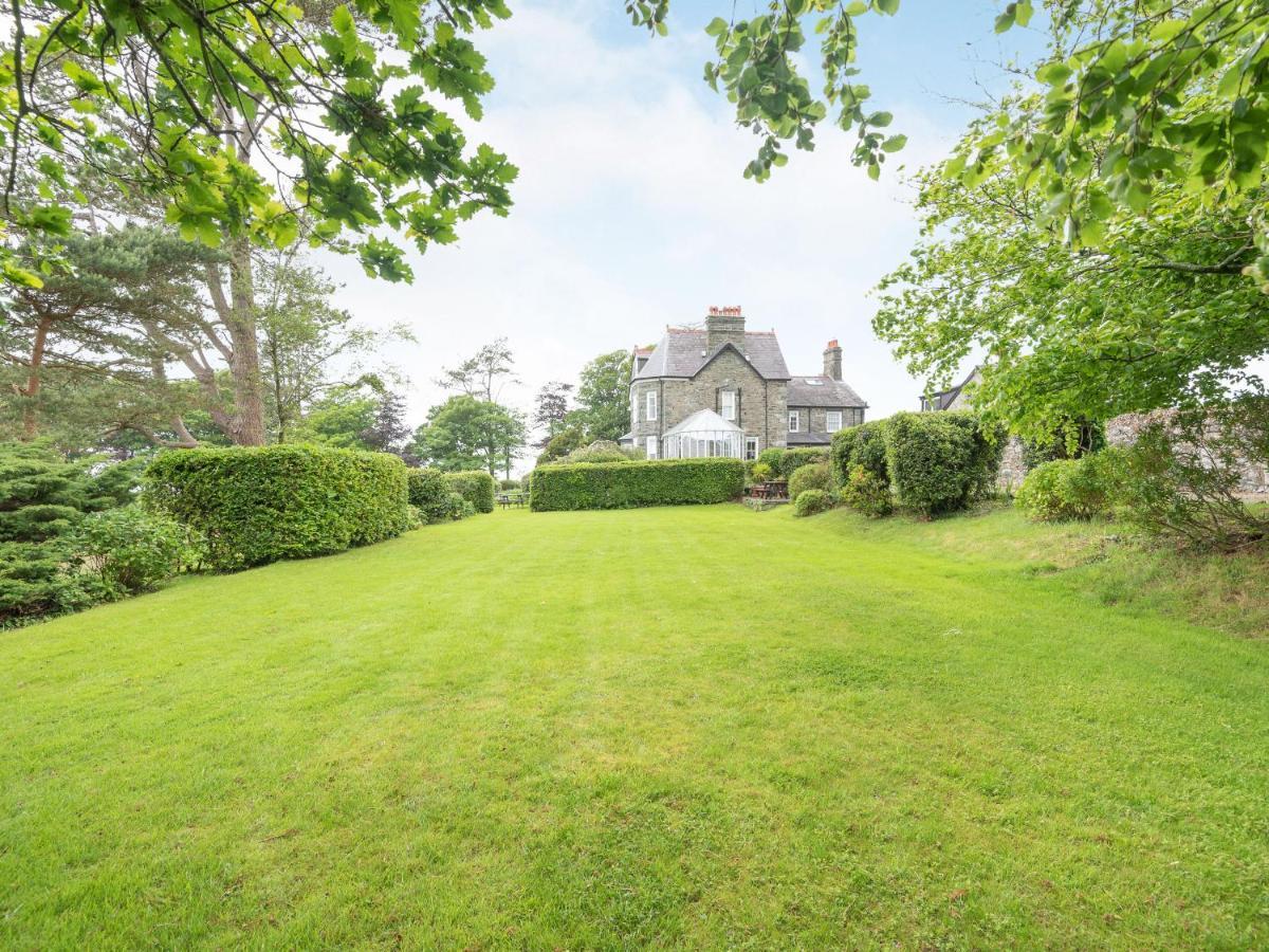 Pensarn Hall Villa Llanbedr  Exterior photo